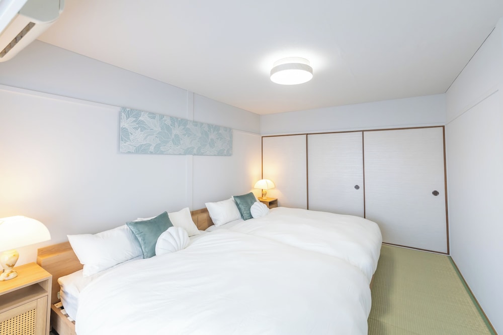 White Beach House 10/44