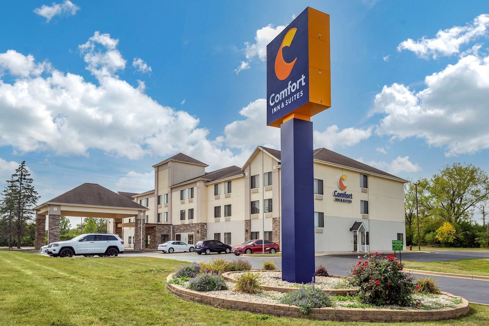 Comfort Inn and Suites North Aurora Naperville 39/50