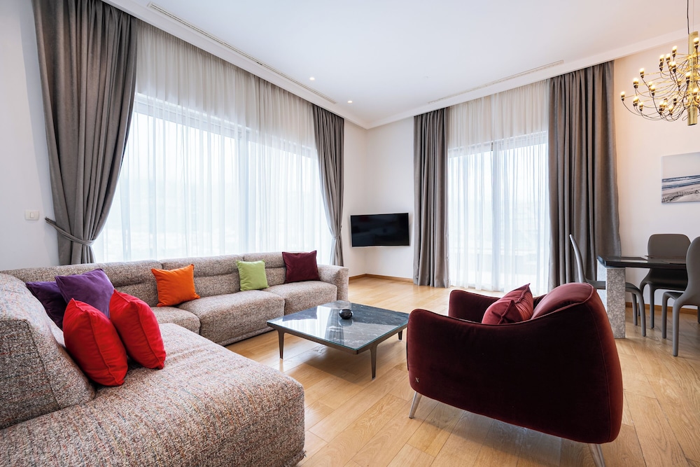 Wow Hotel 30/50