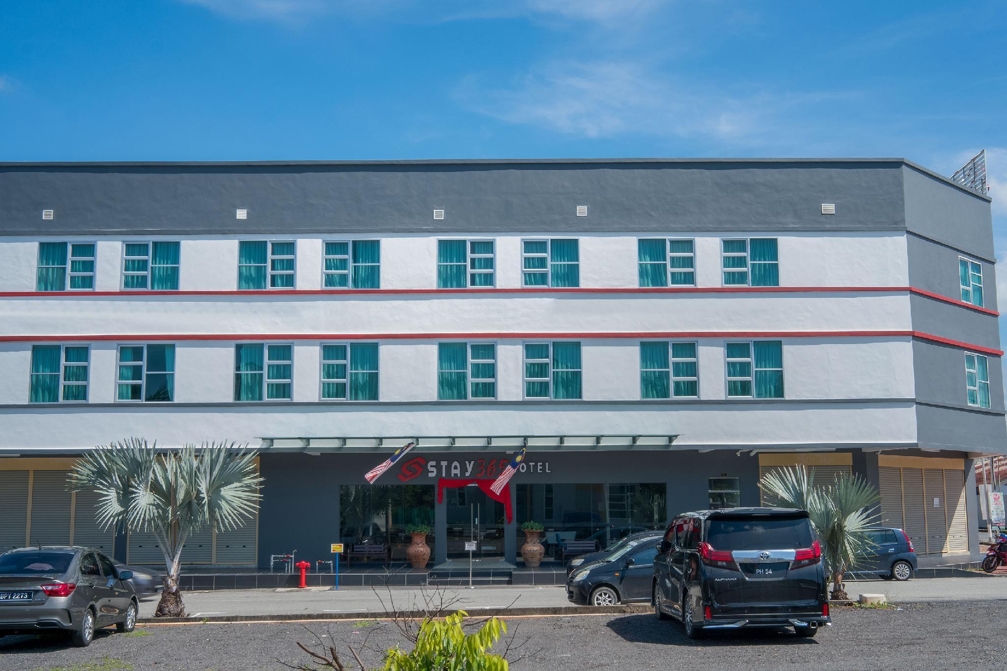Oyo 89386 Stay 365 Hotel 3/27