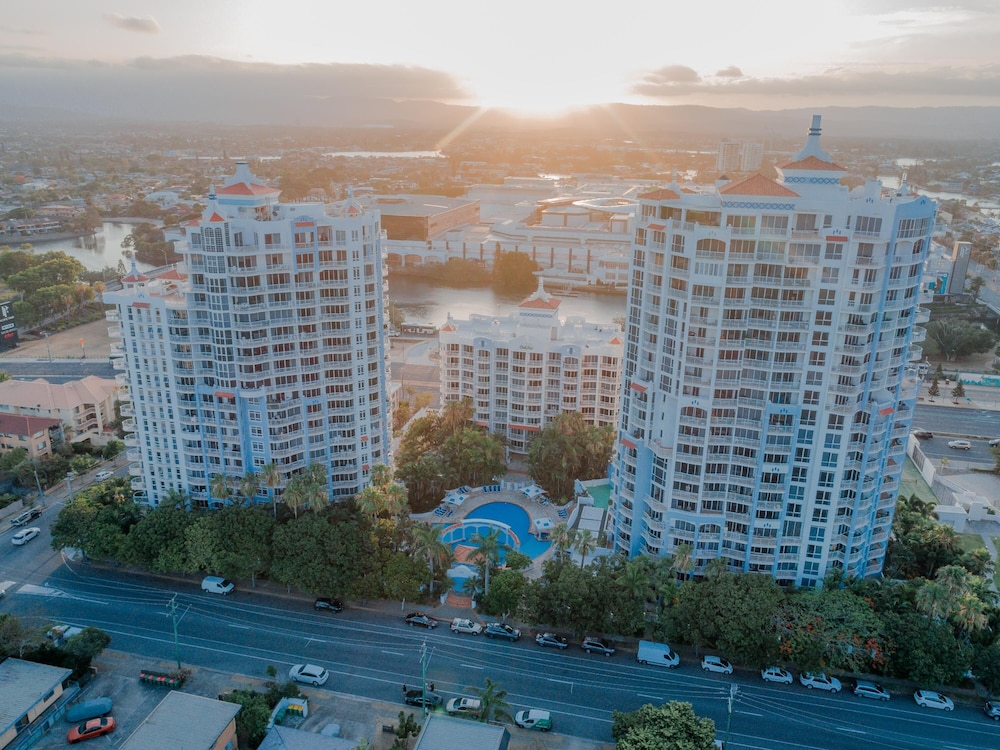 Bel Air on Broadbeach 6/50
