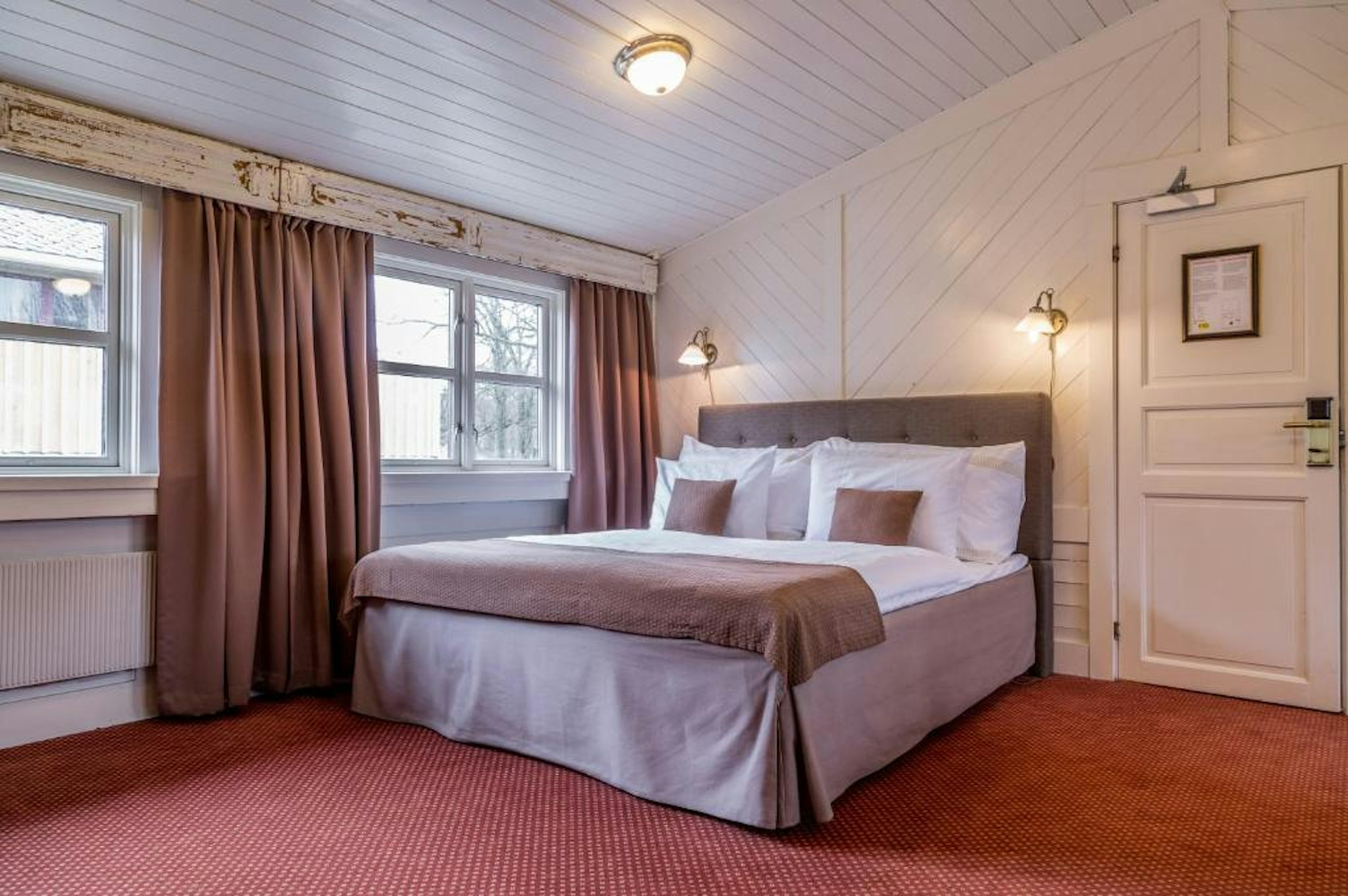 Kronen Gaard Hotell 1/20