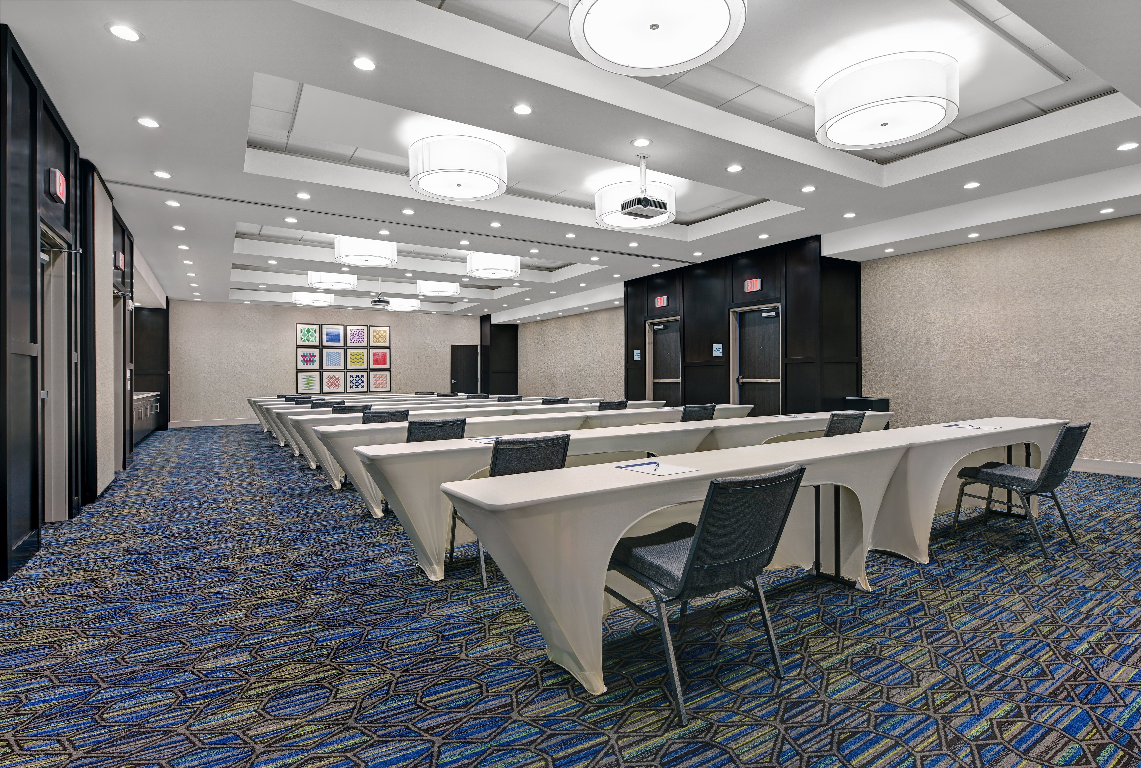 Holiday Inn Express Suites Houston W Memorial City Area 29/39