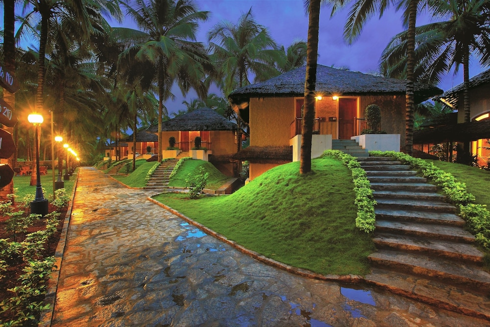 Coco Lagoon By Great Mount Resort 29/42