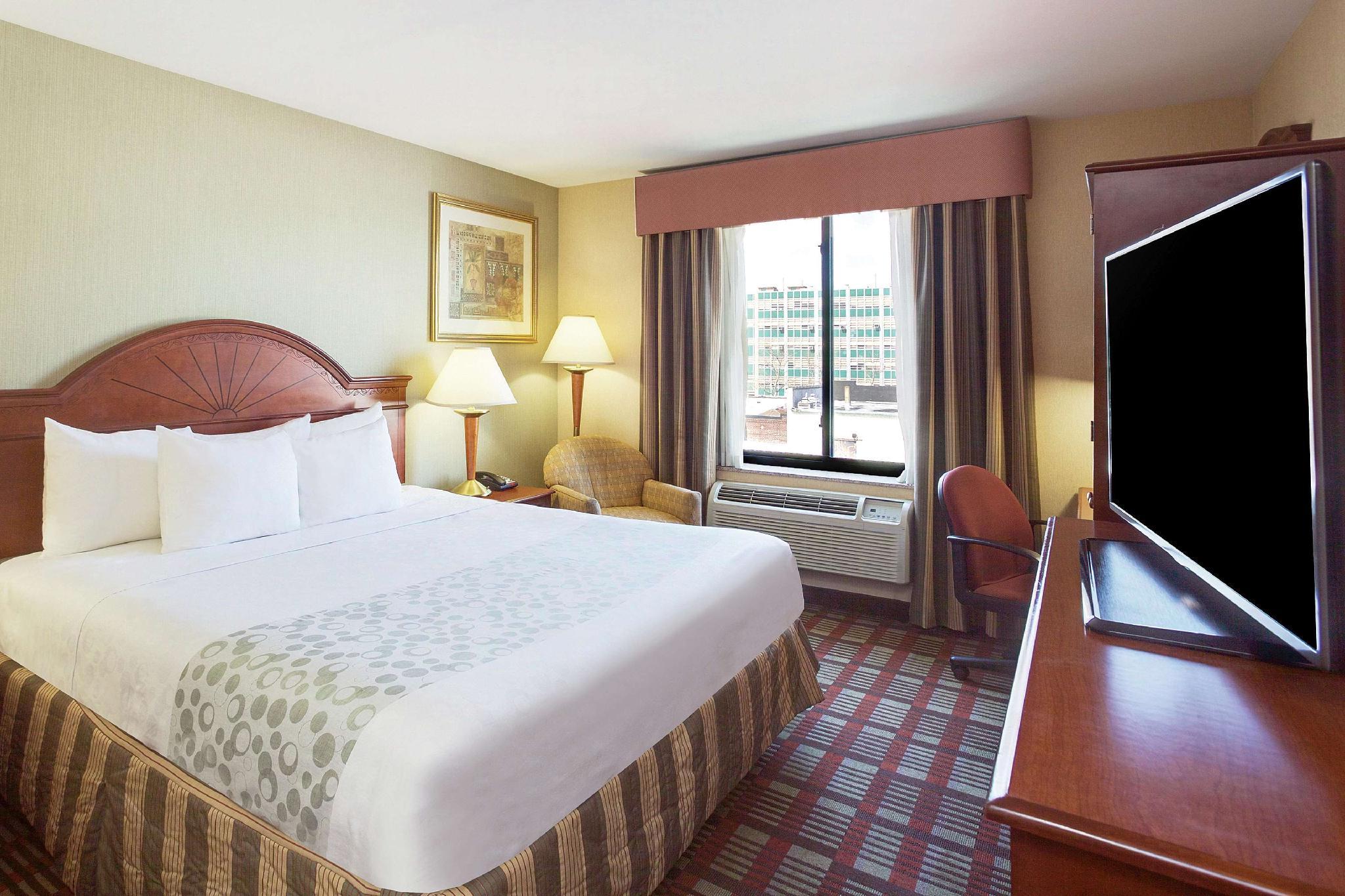 La Quinta Inn Queens New York City 6/19