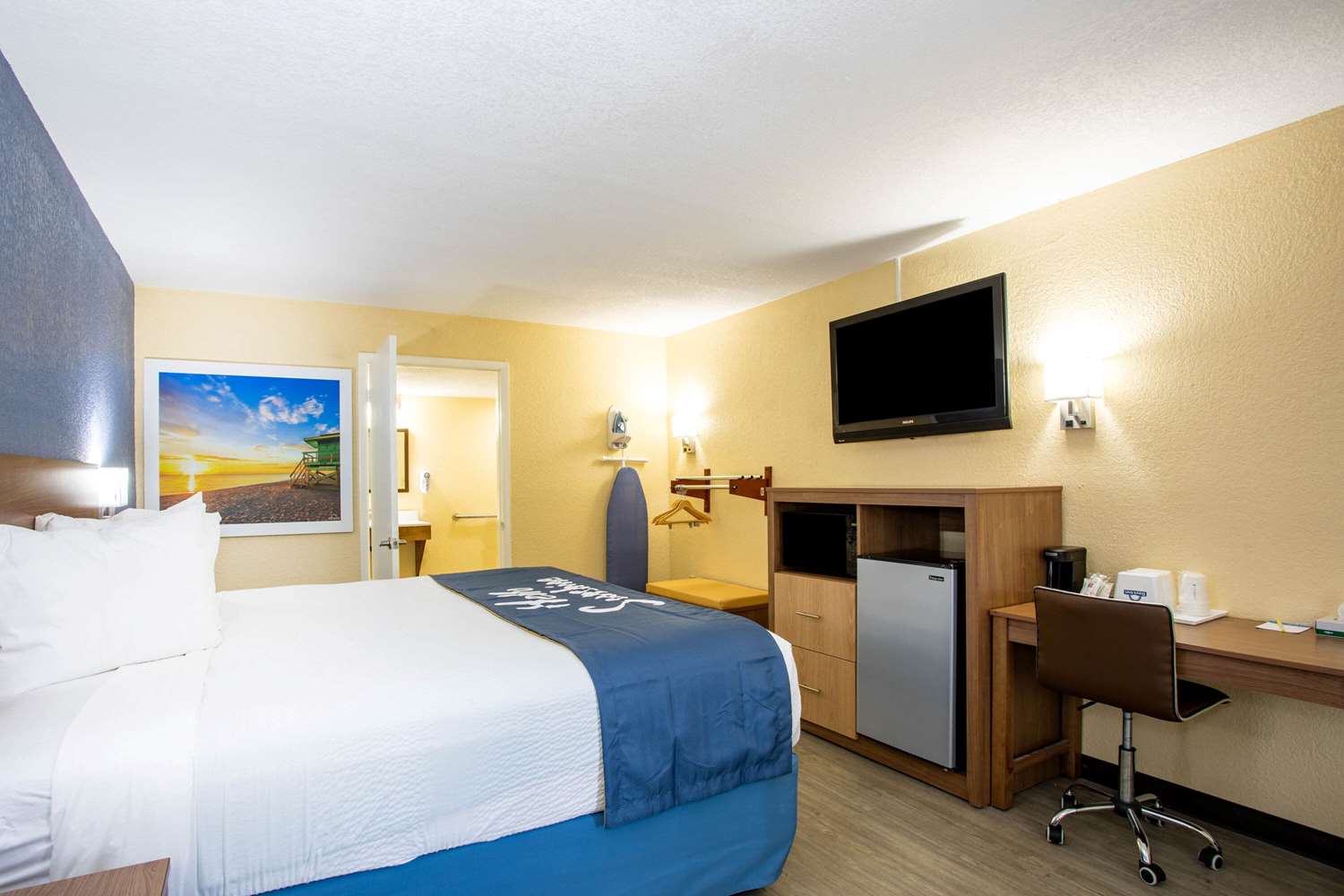 Days Inn By Wyndham Apopka Orlando 32/53