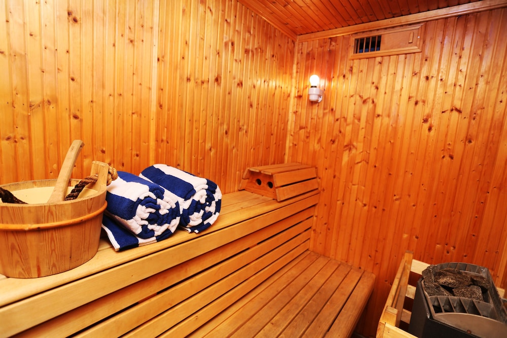 swimming pool spa