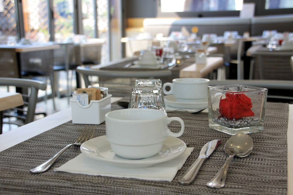 Hotel Aphrodite 35/48
