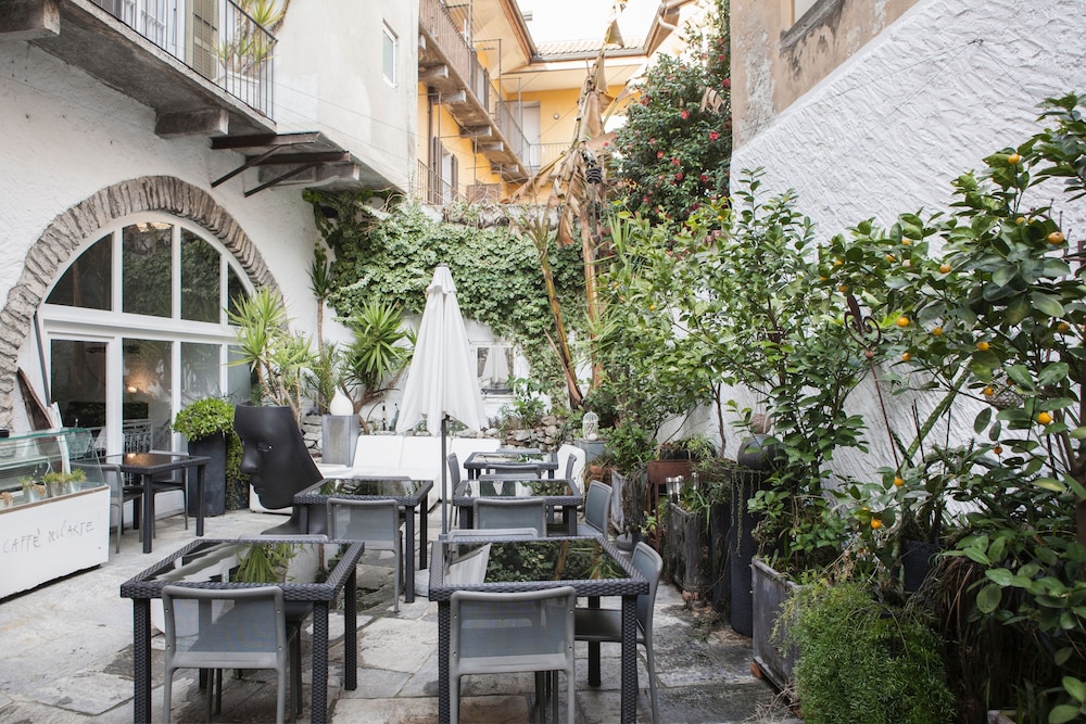 Caffe dell Arte Boutique Rooms 46/50