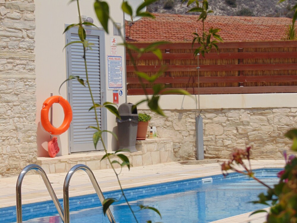 Charalambos Holiday Cottage 21/50