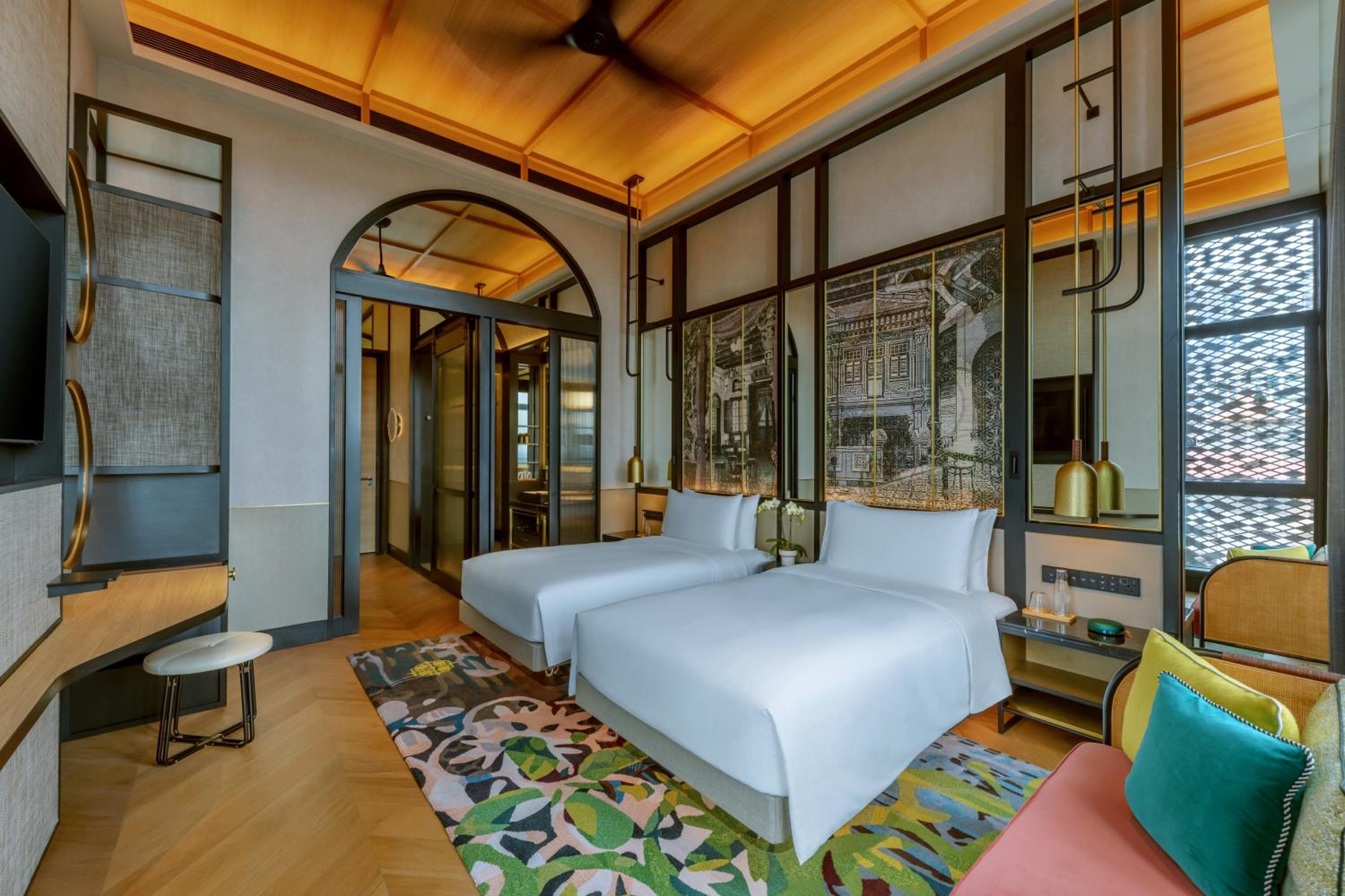 2 DELUXE BALCONY (Connecting)