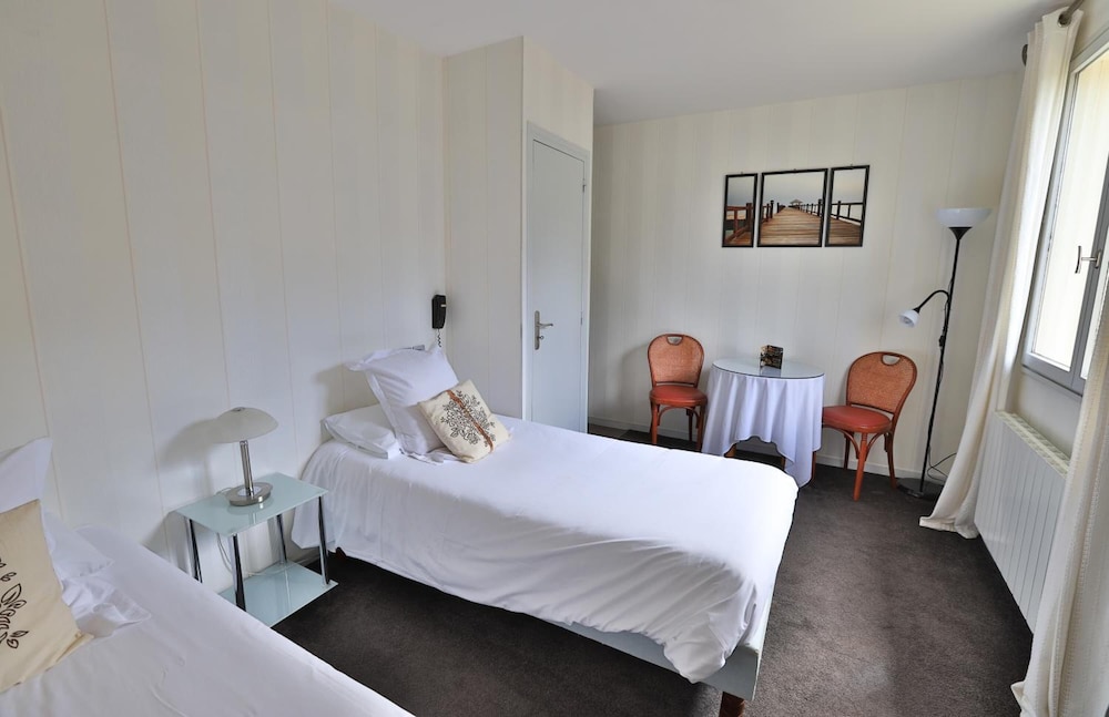 Hotel Des Grands Vins 22/62