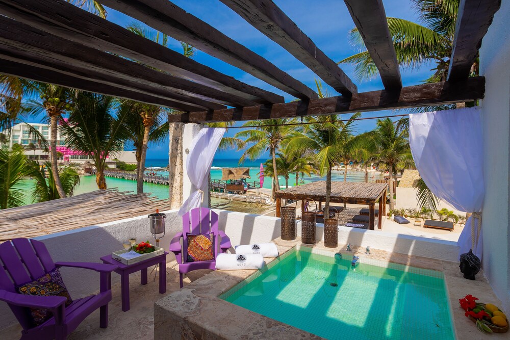Lotus Beach Hotel 39/49