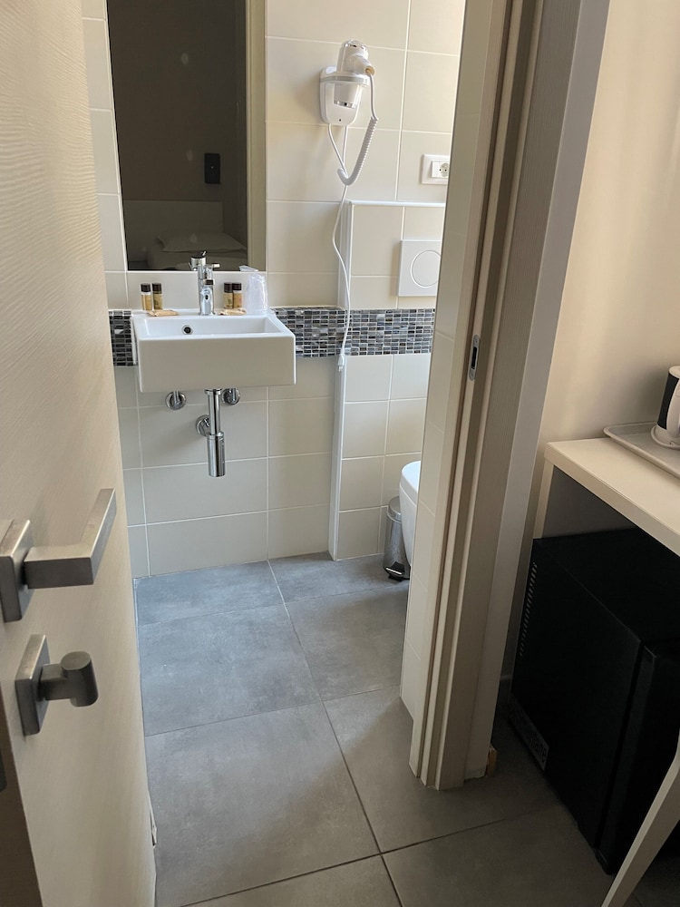 HOTEL ANNA LIVIA 28/56