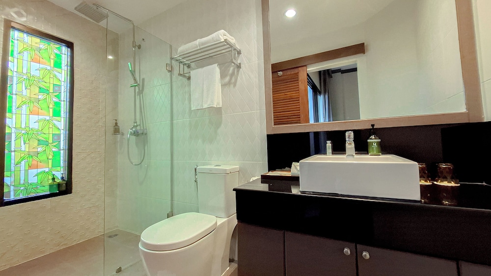 Quality Beach Resorts and Spa Patong 42/42