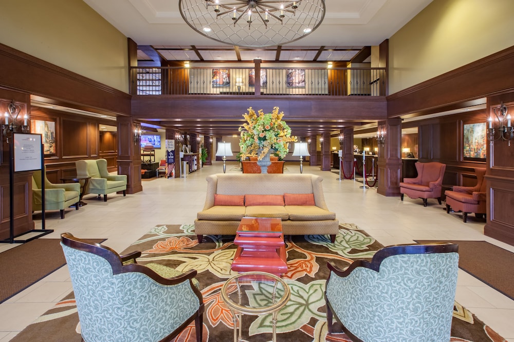 Crowne Plaza Louisville Airport Expo Center 55/79