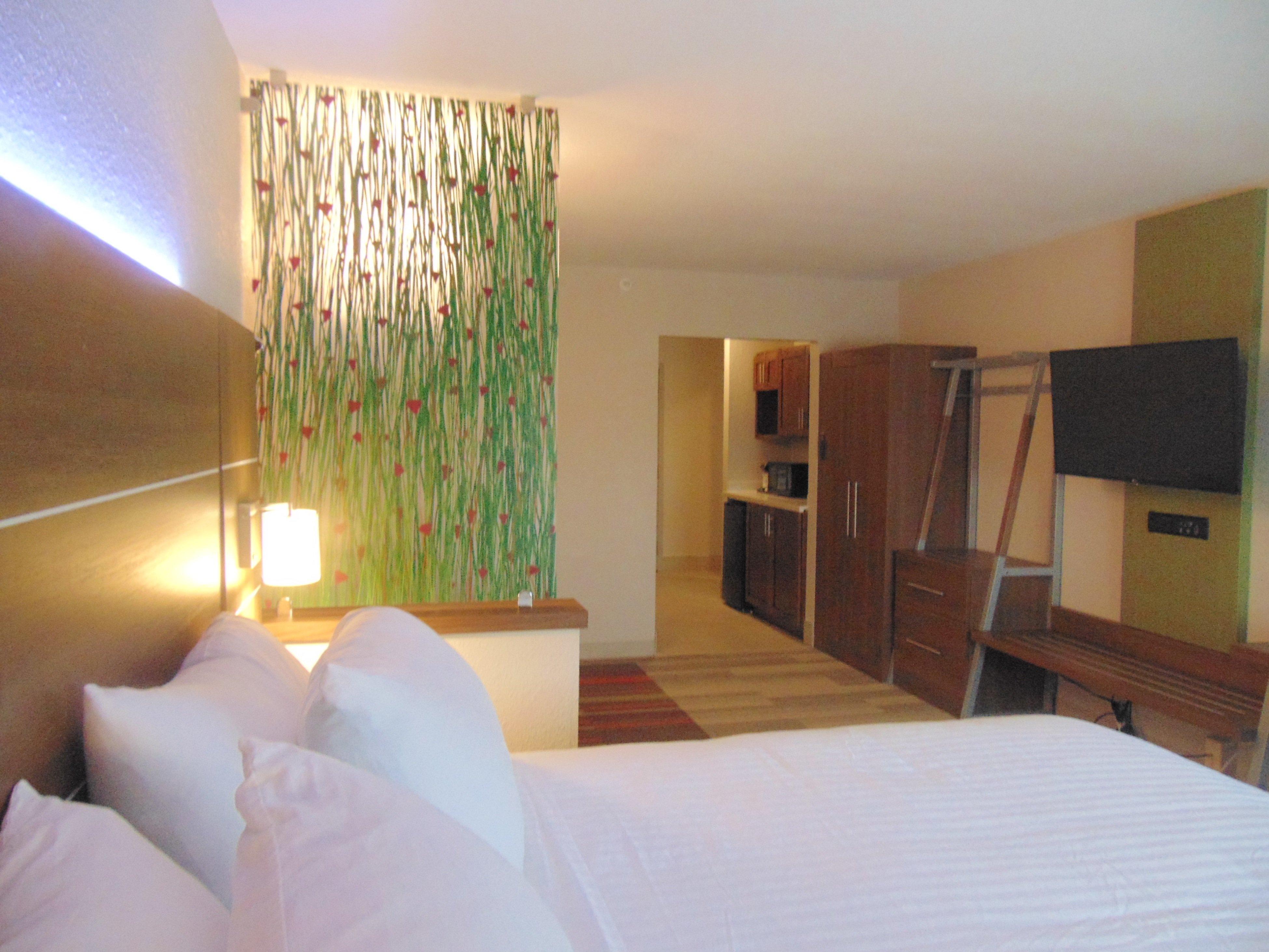 جناح بسرير كينج لذوي الإعاقة، Holiday Inn Express Suites Wapakoneta 2/3