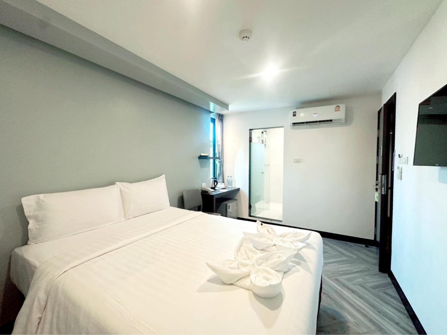 14 Sathorn Hotel 9/42