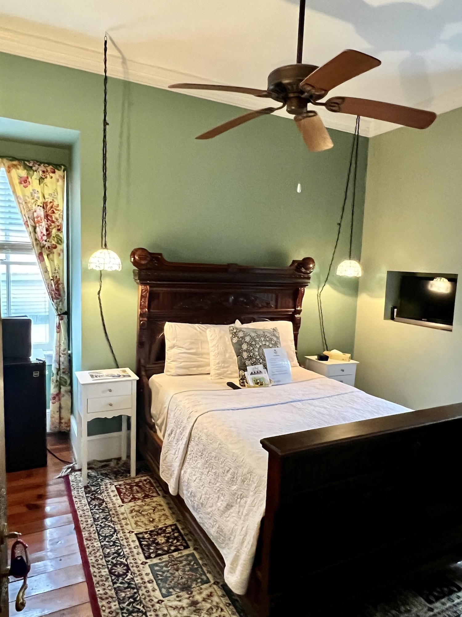 Room, Double Bed