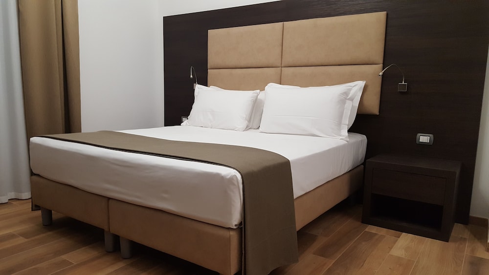 SUPERIOR, DOUBLE BED