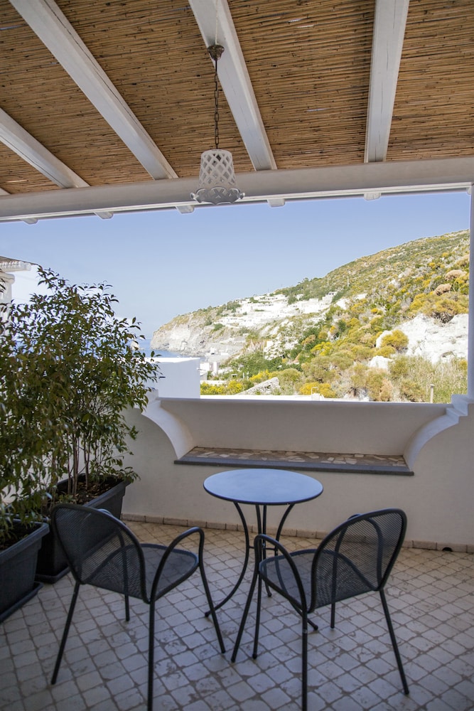 Hotel Cutimare 4/50