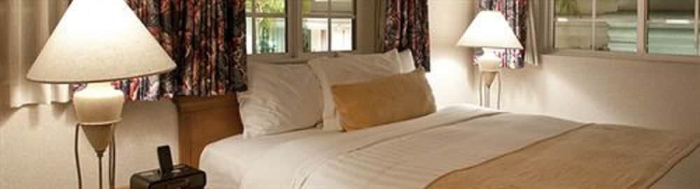 The Grand Hotel 13/59