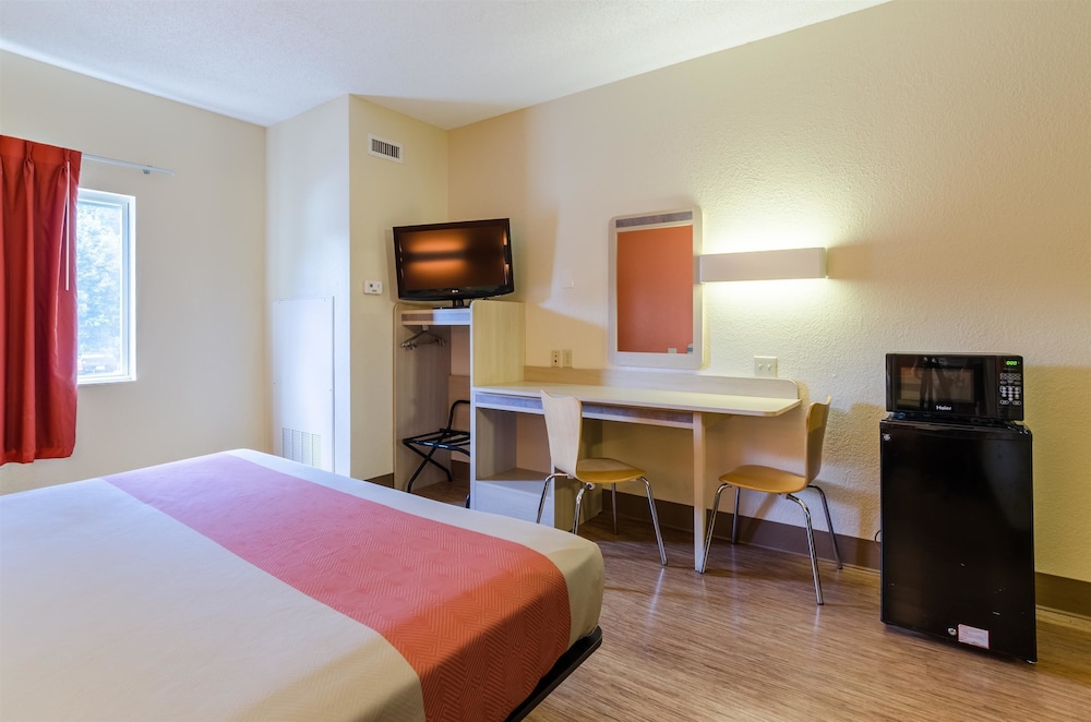 Motel6 Bristol, VA 22/47