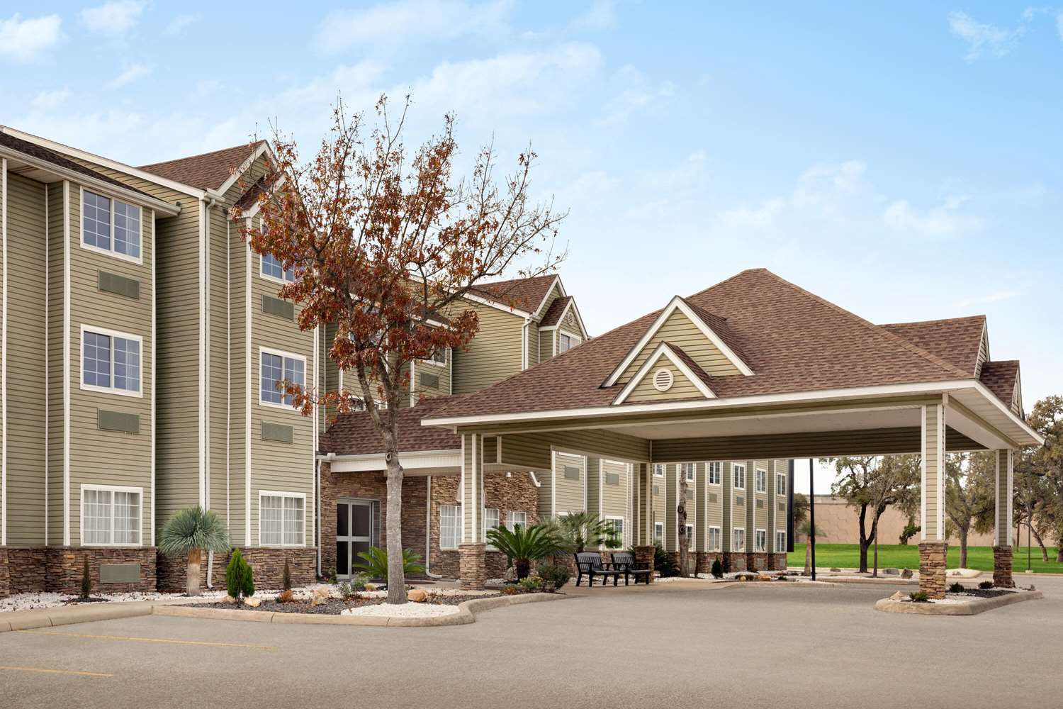 Super 8 by Wyndham San Antonio Airport North 41/45