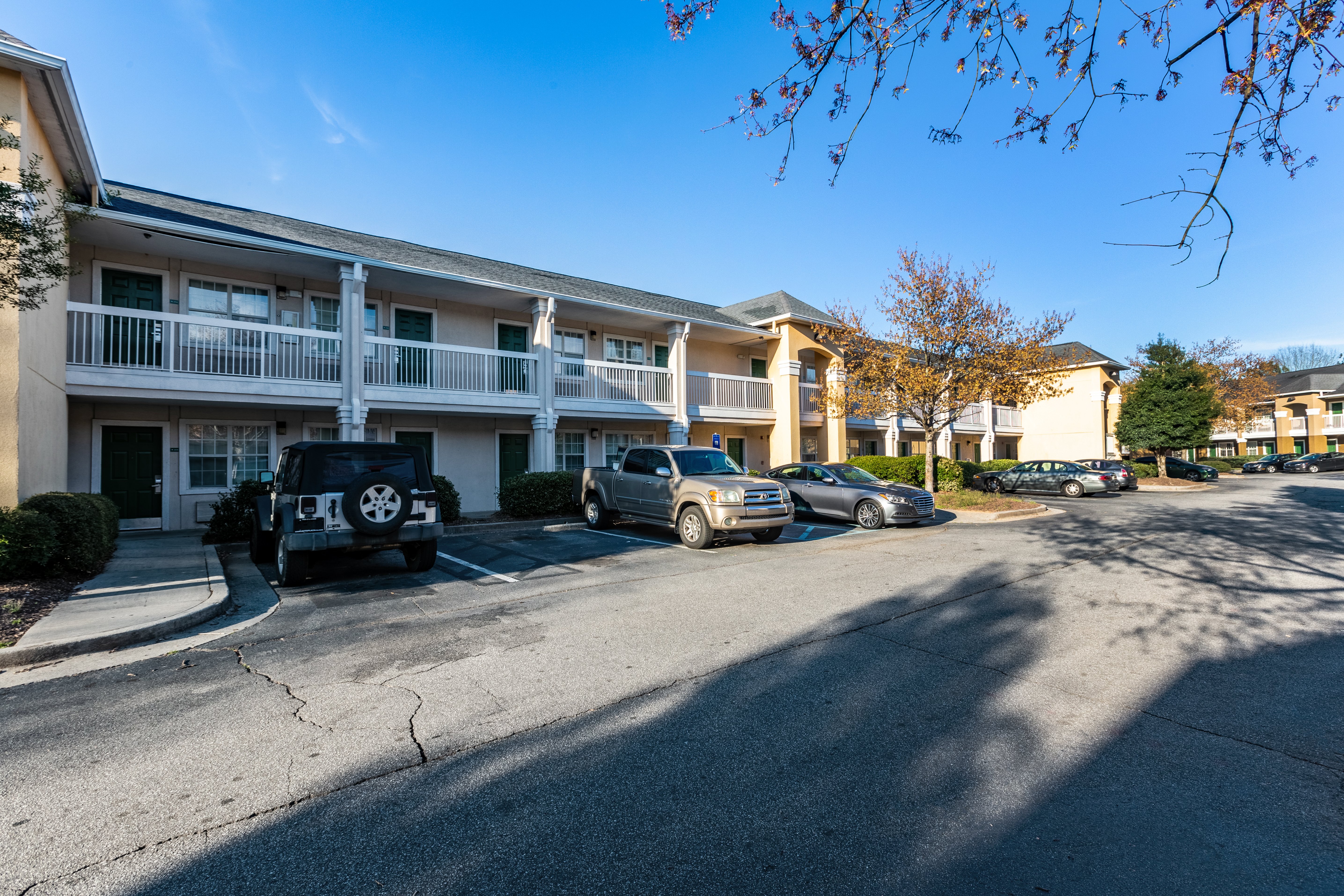 HomeTowne Studios by Red Roof Atlanta NE - Peachtree Corners 39/50