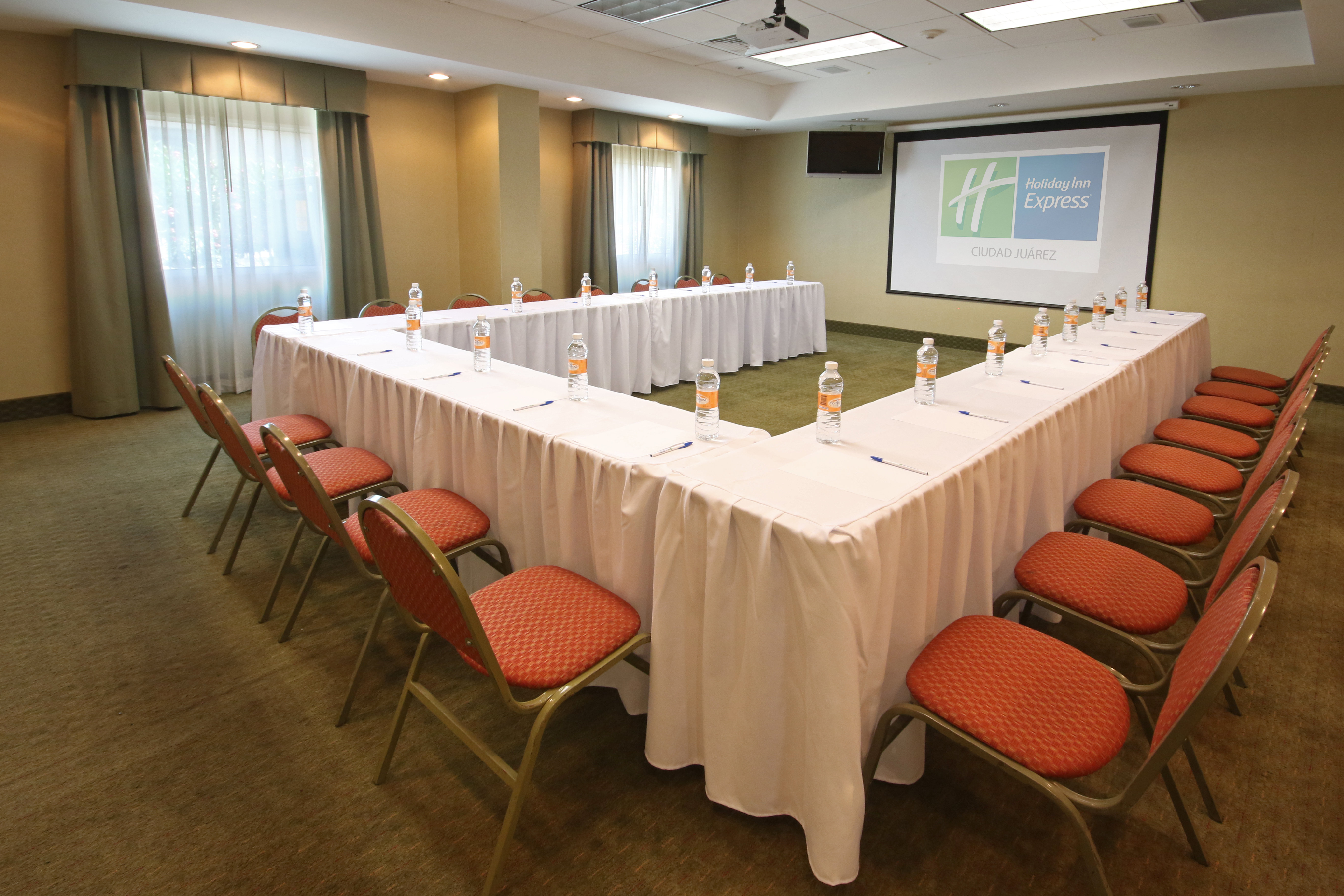 Holiday Inn Express Hotel & Suites Cd. Juarez - Las Misiones 68/76