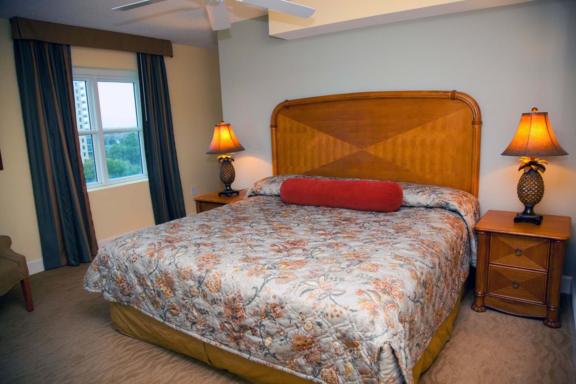 1 BEDROOM, CONDO, STANDARD, CITY VIEW