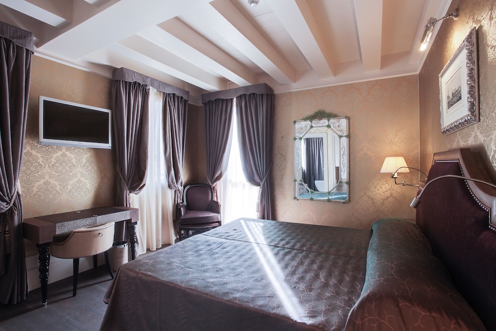 Hotel Moresco 17/42
