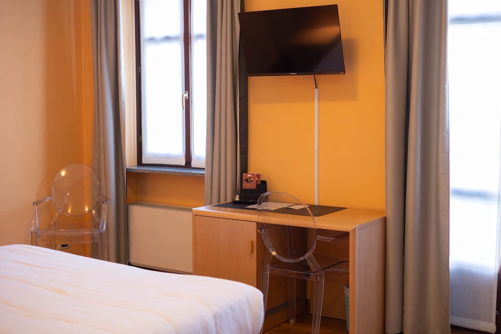 La Ferté Restaurant And Suites 14/50