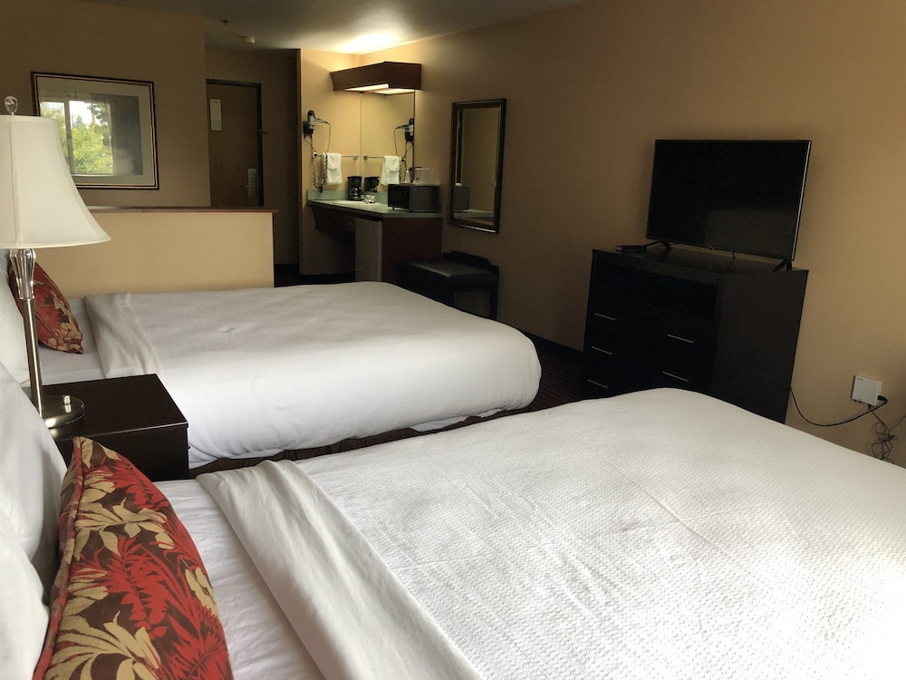 Americas Best Value Inn & Suites Forest Grove Hillsboro 23/34