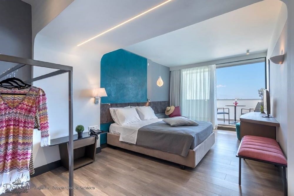 ROOM, QUADRUPLE, SEA VIEW