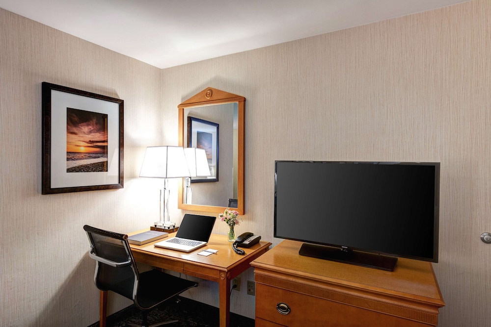 Port Inn And Suites Portsmouth, Ascend Hotel Collection 39/45