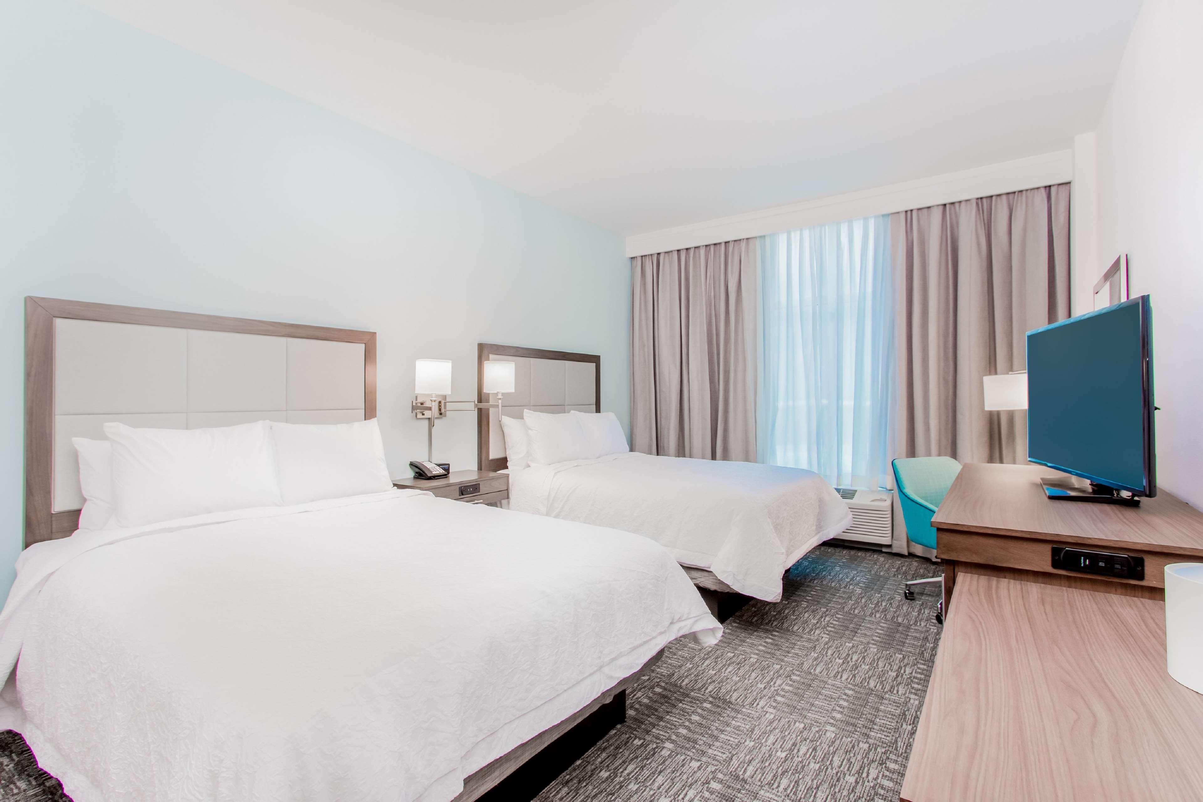 Studio, Suite, 2 Queen Beds, Coast View, Balcony