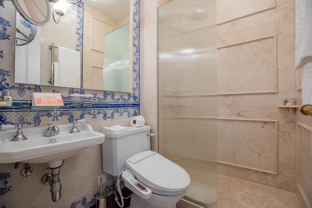 غرفة صغيرة بسرير كوين، Estoril Vintage Hotel 4/4