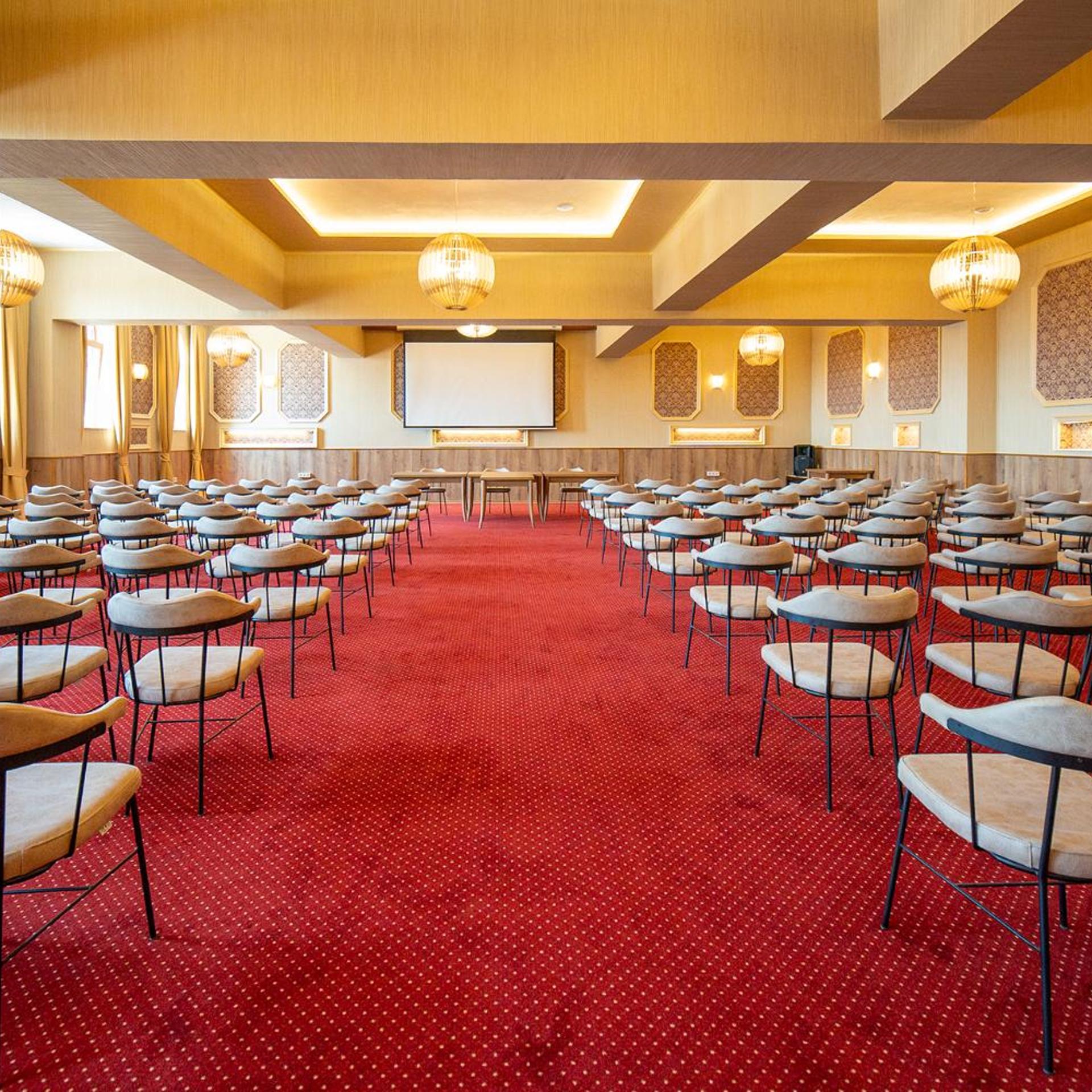 PARK HOTEL SEVASTOKRATOR 35/48