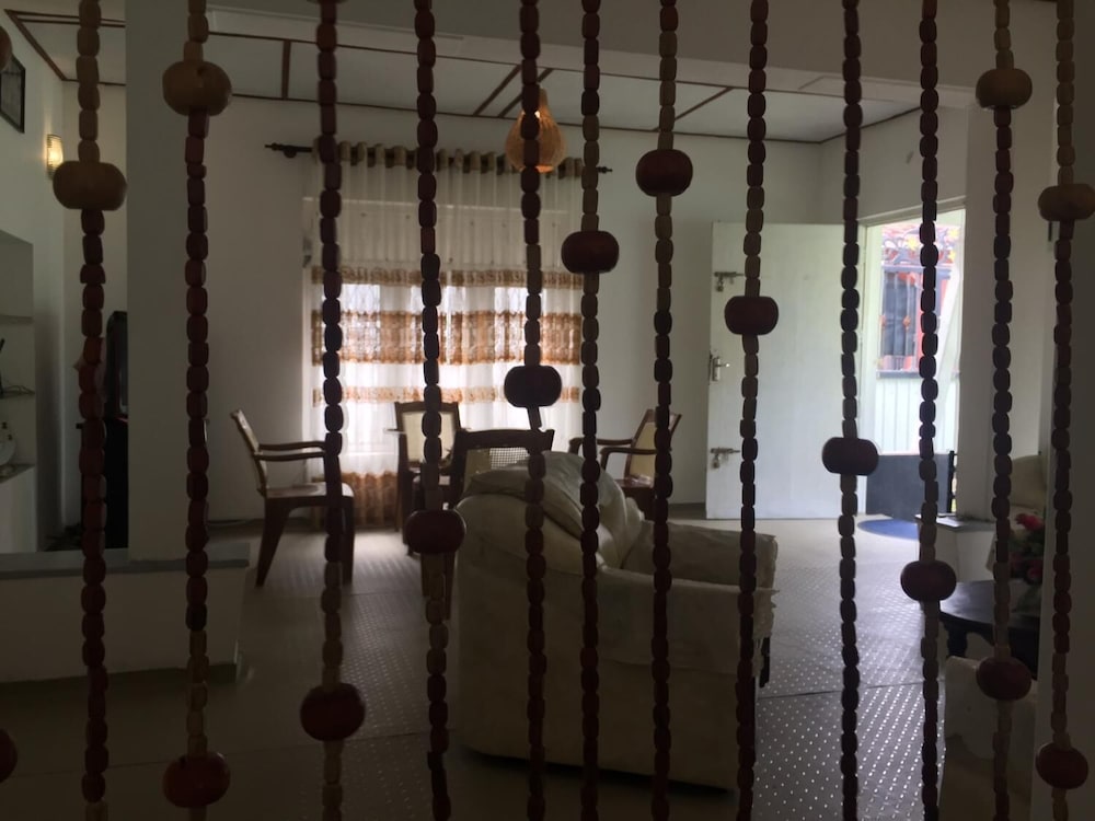 Jury's Bungalow 6/18