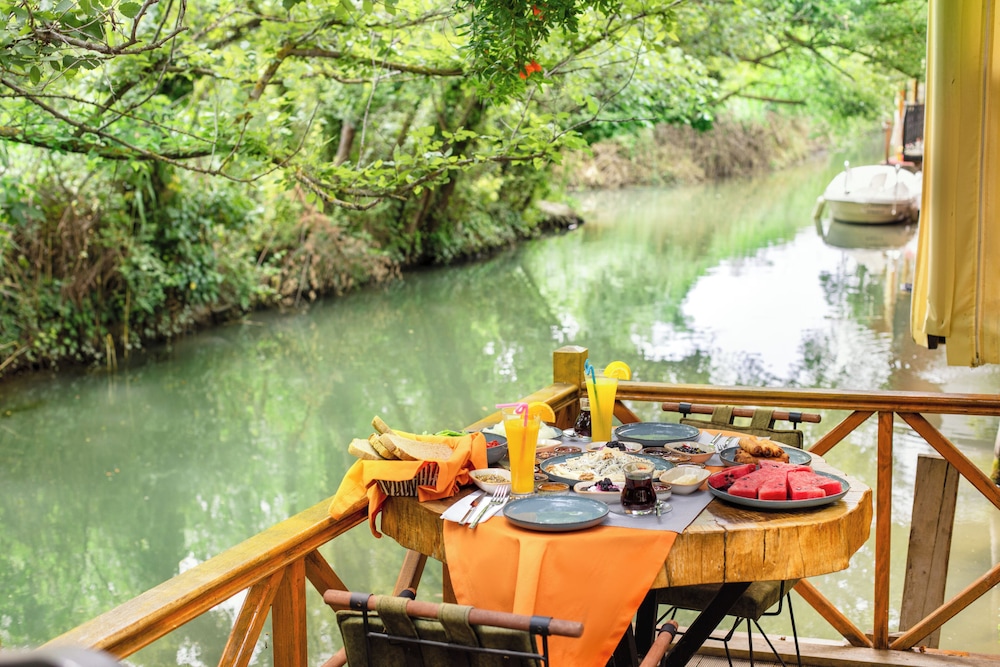 Orange Garden Hotel Akyaka، مرماريس 22/50