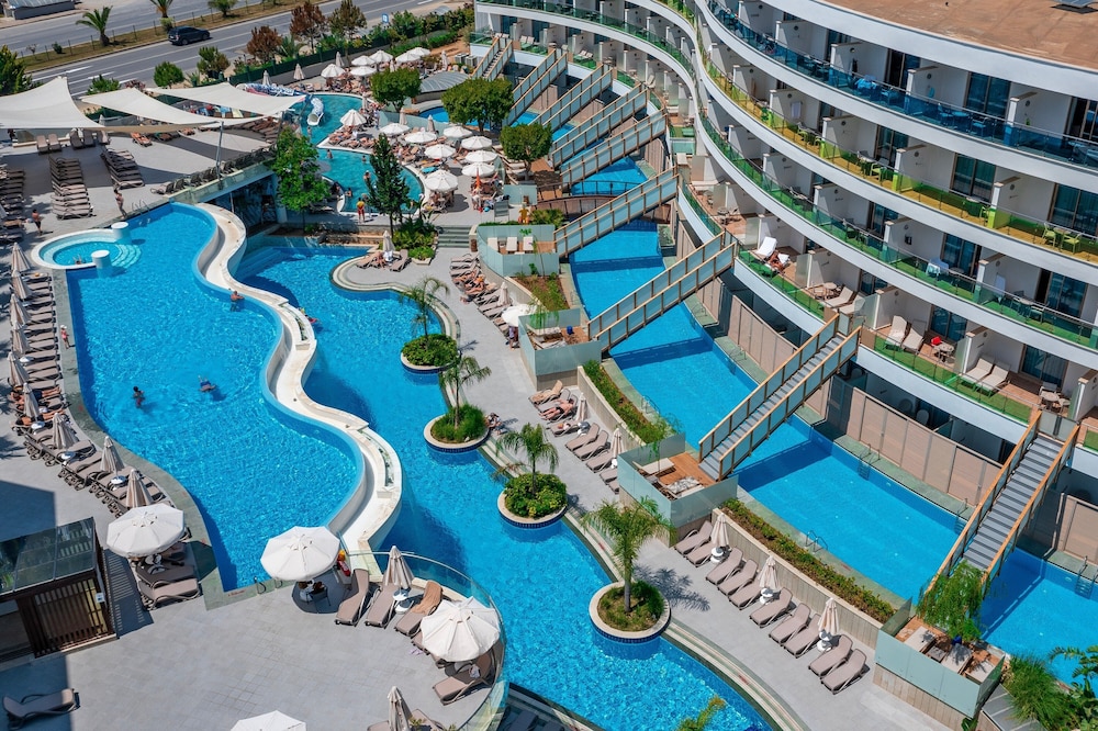 Long Beach Alanya 42/50