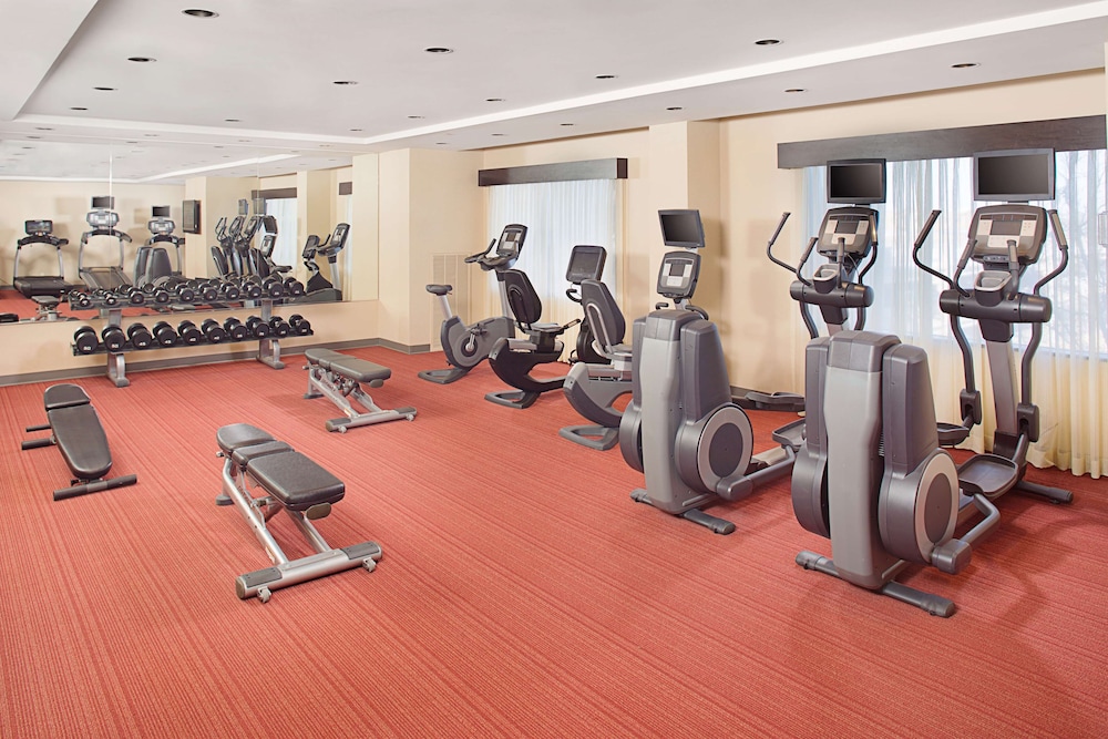 Hyatt Place Denver Cherry Creek 36/72