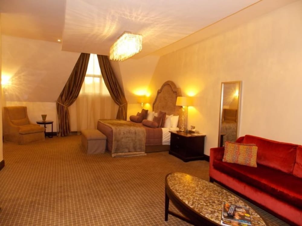 Grand Towers Hotel 36/50
