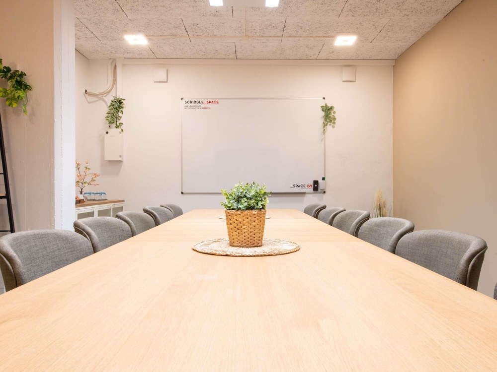 Ibis Geneve Centre Nations 43/70