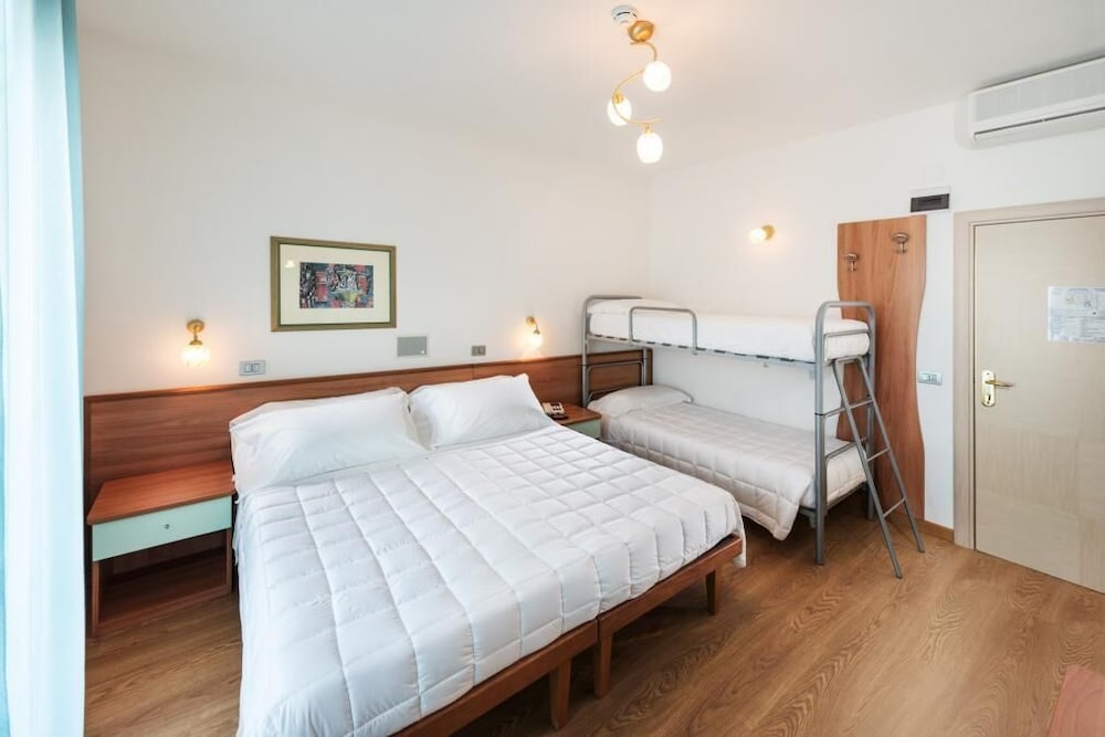 Hotel Poseidon & Nettuno 10/63