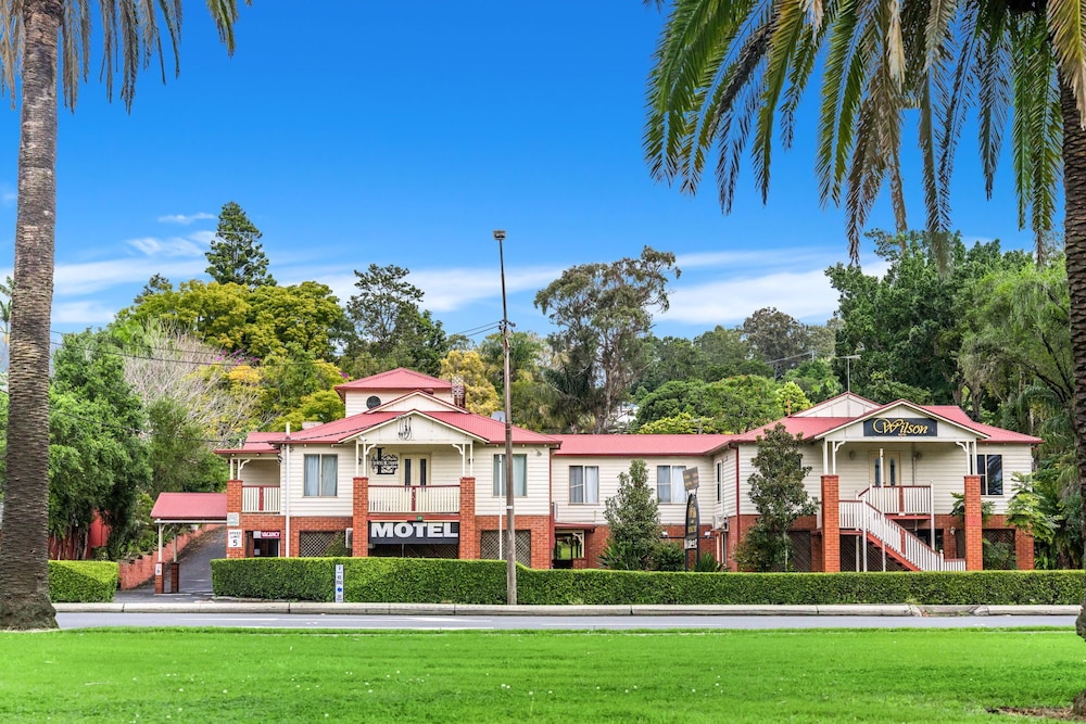 LISMORE WILSON MOTEL 57/61