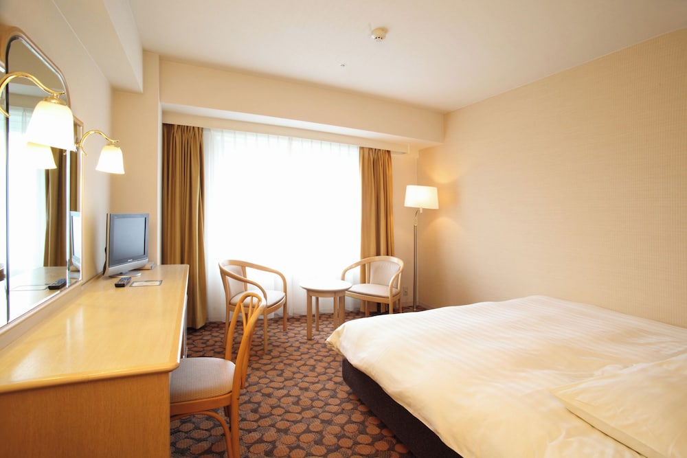DELUXE, DOUBLE BED