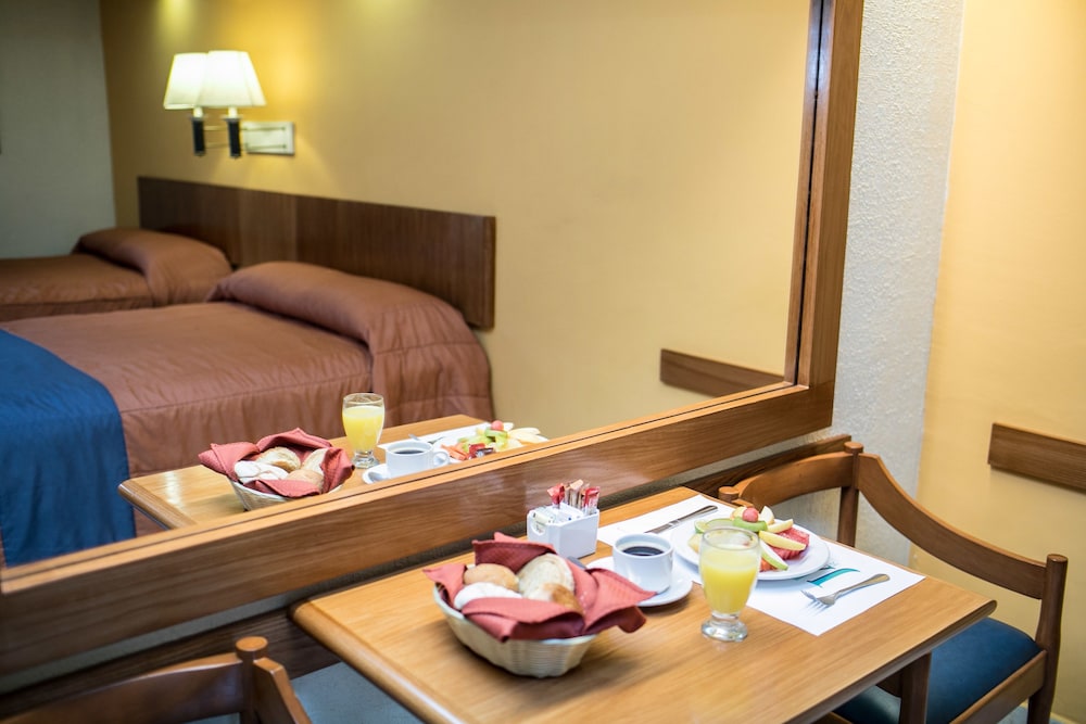Hotel Jaragua 41/64