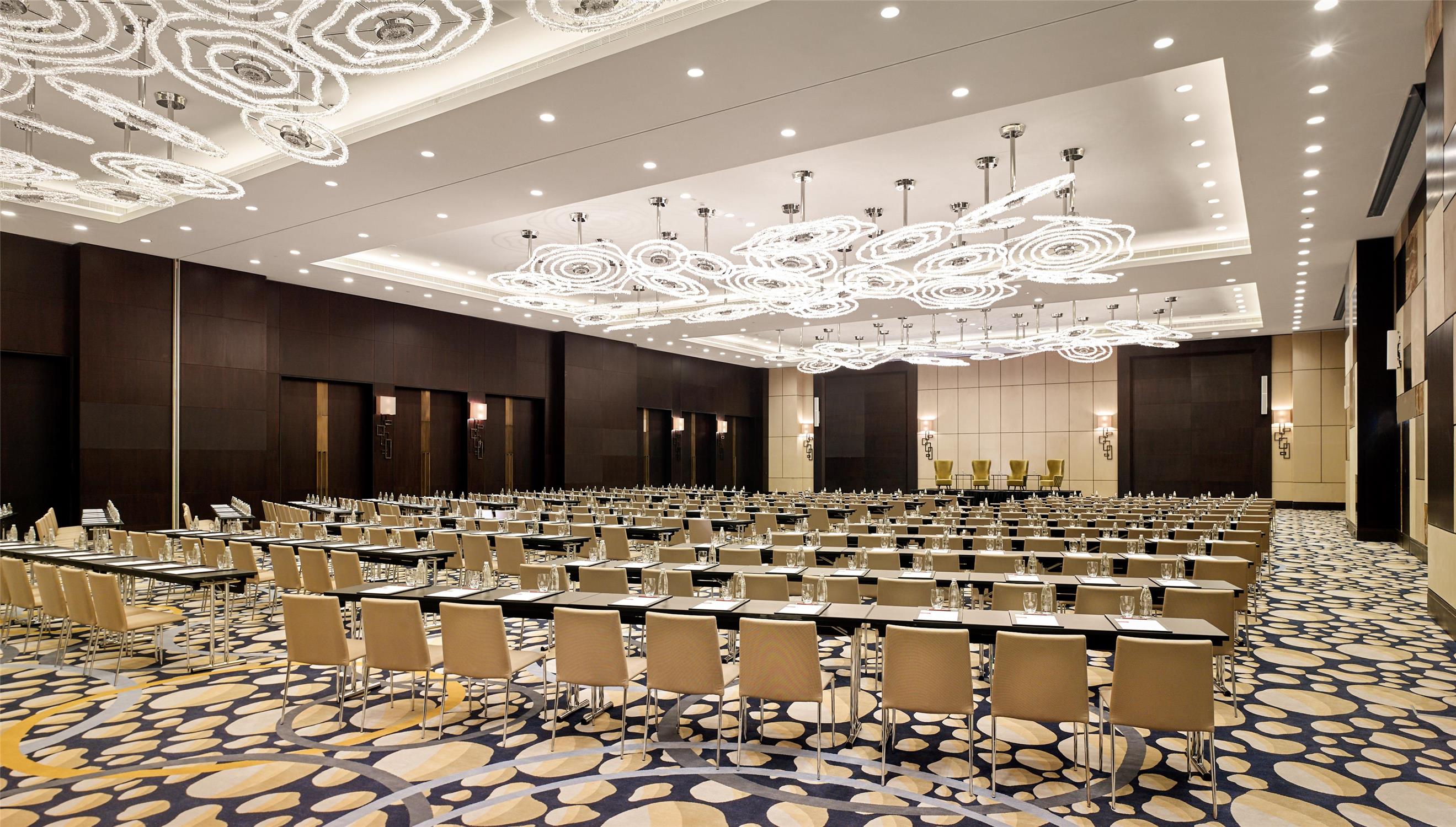 Grand Hyatt Abu Dhabi Hotel and Residences Emirates Pearl 40/47